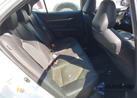 2018 Toyota Camry Se z USA, uszkodzony, nr VIN 4T1B11HK5JU045877